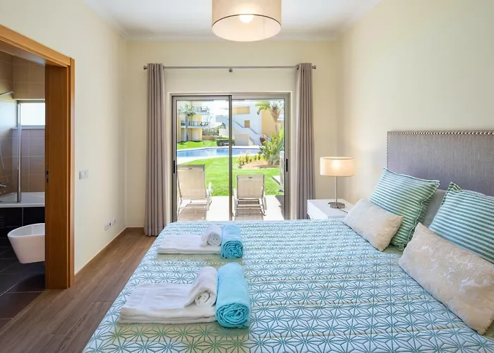 Апартаменти Marina Luxury - *